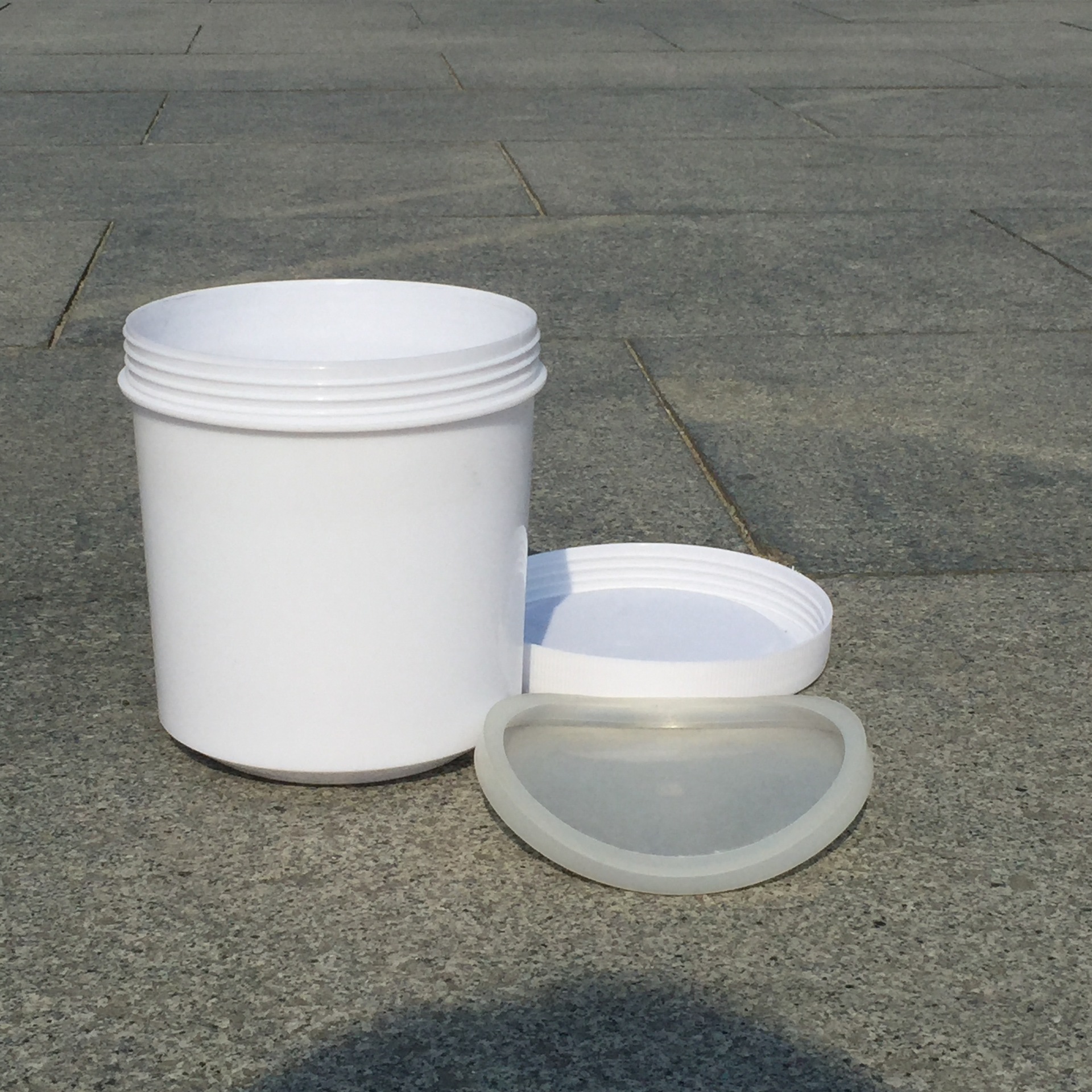 厂家批发塑料桶 1l圆形塑料桶 1l螺纹 多种涂料桶