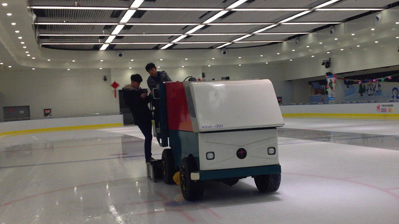 供应浇冰车(整冰车),型号dzc-1700,欢迎新老客户来电洽谈