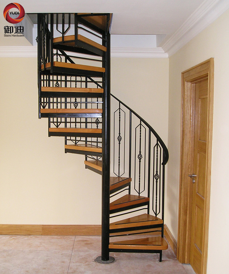 可订做室内复式楼钢木旋转楼梯 御迪厂家直供质优价廉安全爬梯