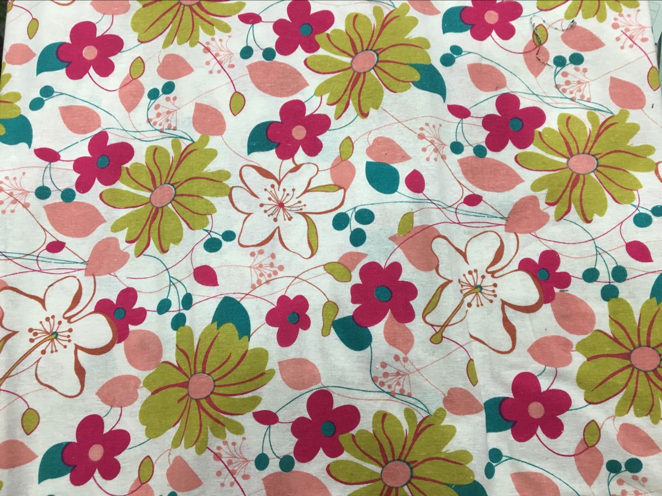 厂家直销棉麻活性印花小花布 花式连衣裙 小孩衣服箱包 服装 装饰