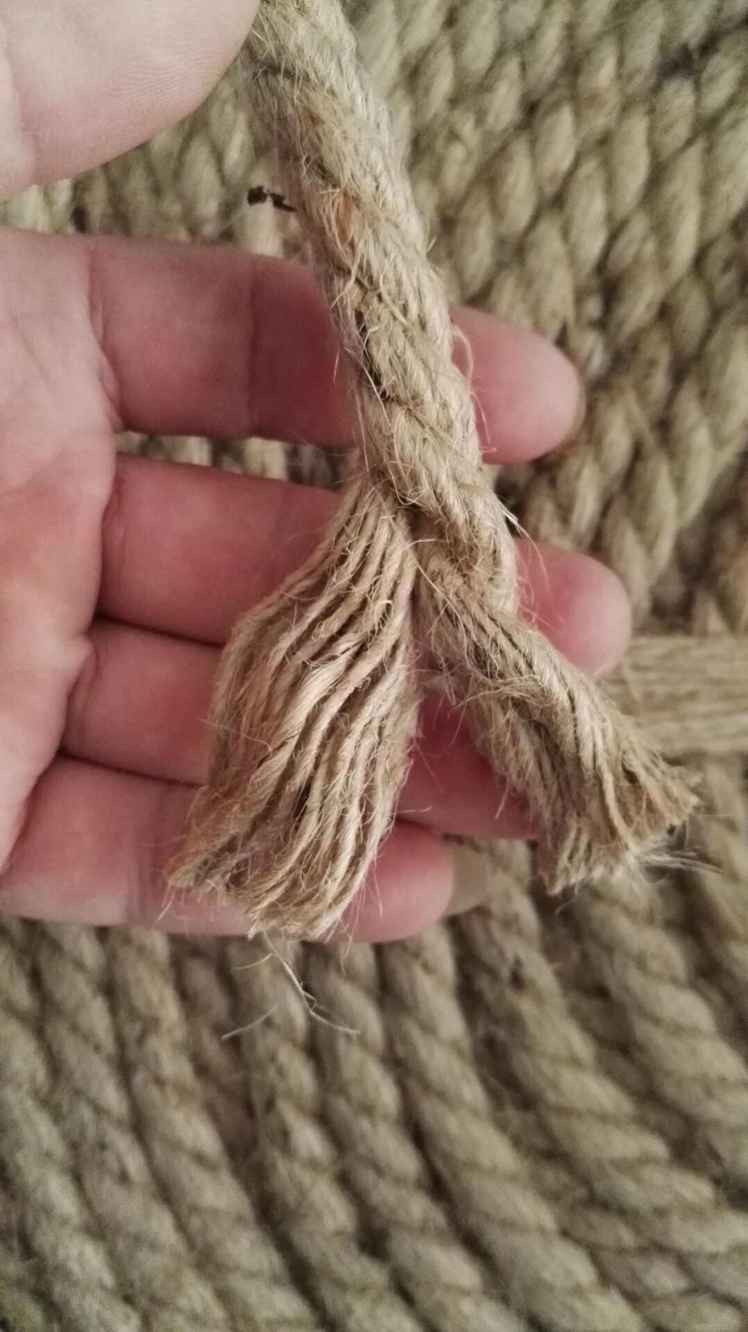 手工三股麻绳编织彩色黄麻绳子批发手工家纺车用麻绳编织