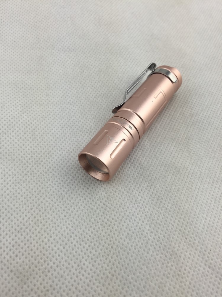 新款正品14500荧光剂检测灯笔365nm紫光手电筒验钞多功能玉石鉴定