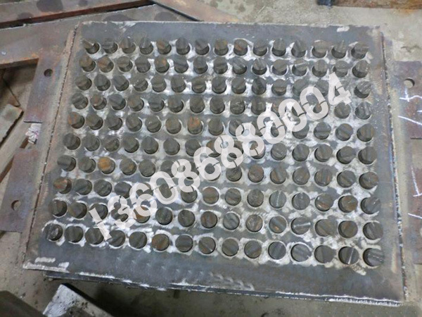 供应4-15水泥垫块机模具规格展示