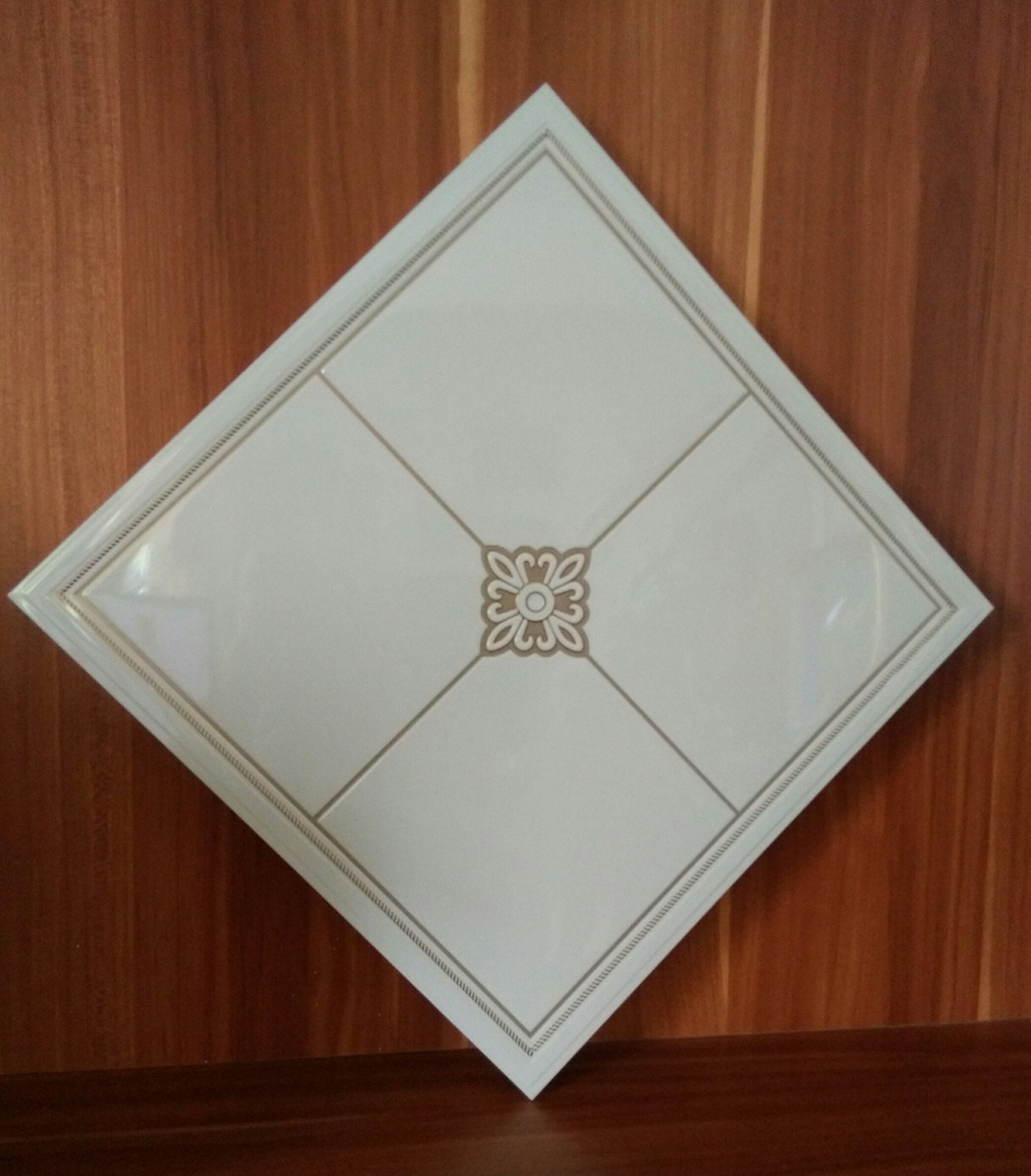 集成吊顶铝扣板天花 时尚美景集成吊顶一体化 高边铝扣板300*300