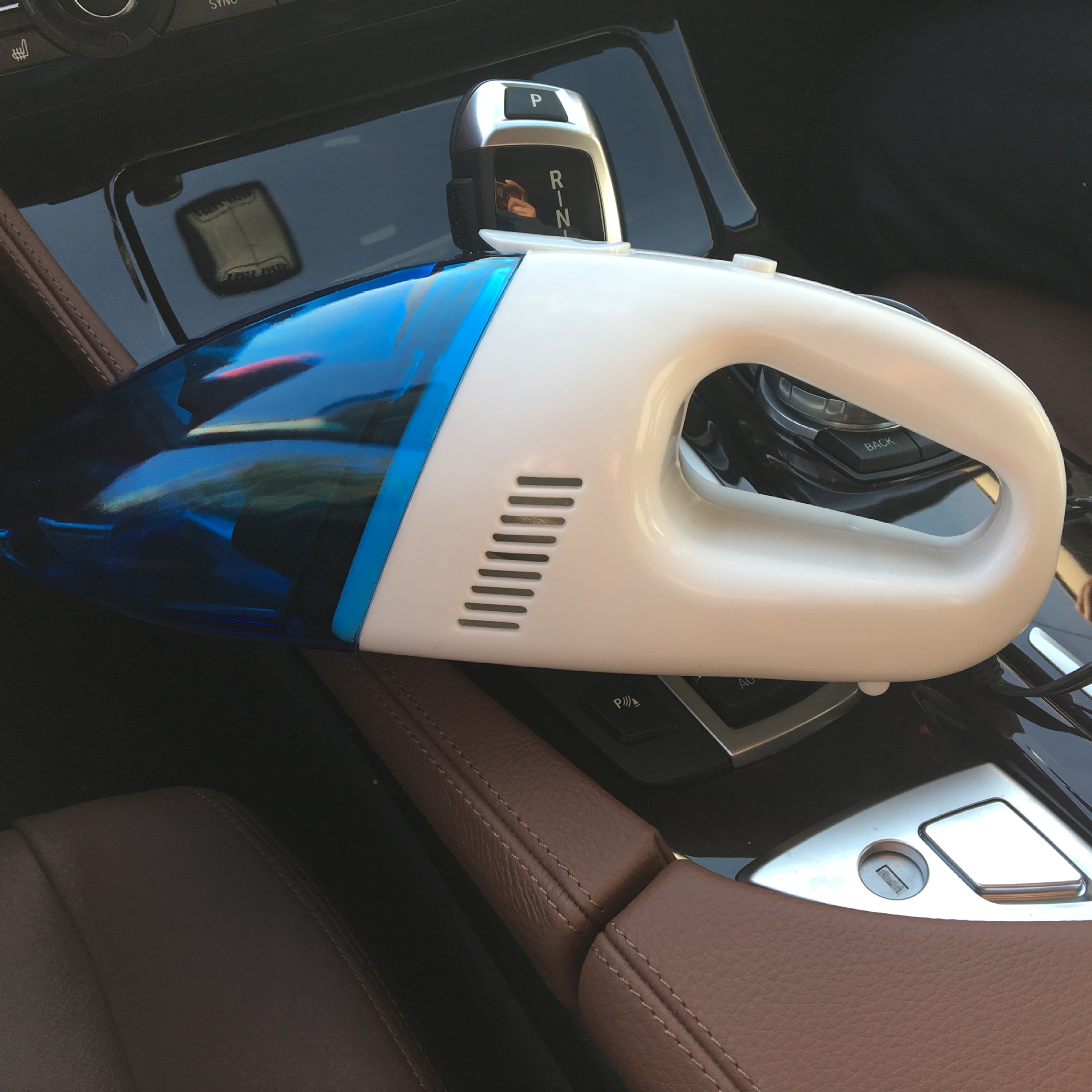 12v车载吸尘器 点烟式车用吸尘器厂家 便携式迷你汽车吸尘器批发