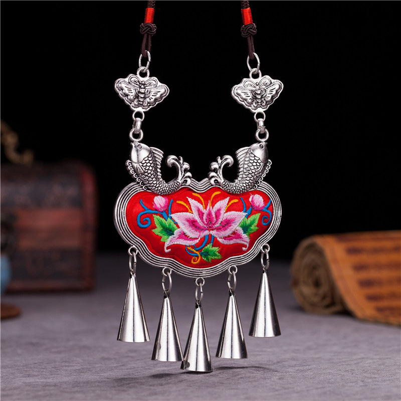 Landie Yunnan National Style Vintage Embroidery Pendant Long Necklace Miao Silver Pisces Flower Pendant Ornament Wholesale