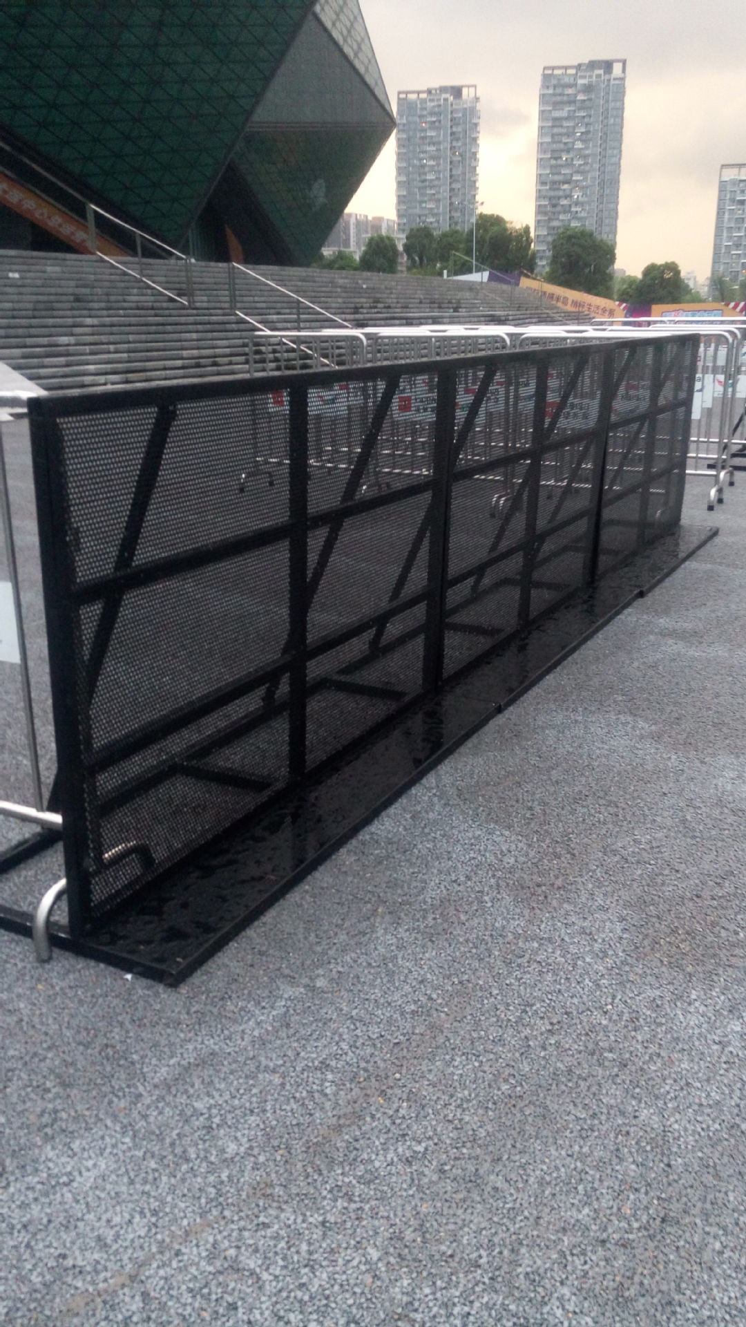 演唱会音乐节演出防护栏 防暴栏 防暴铁马(出租)-建筑护栏
