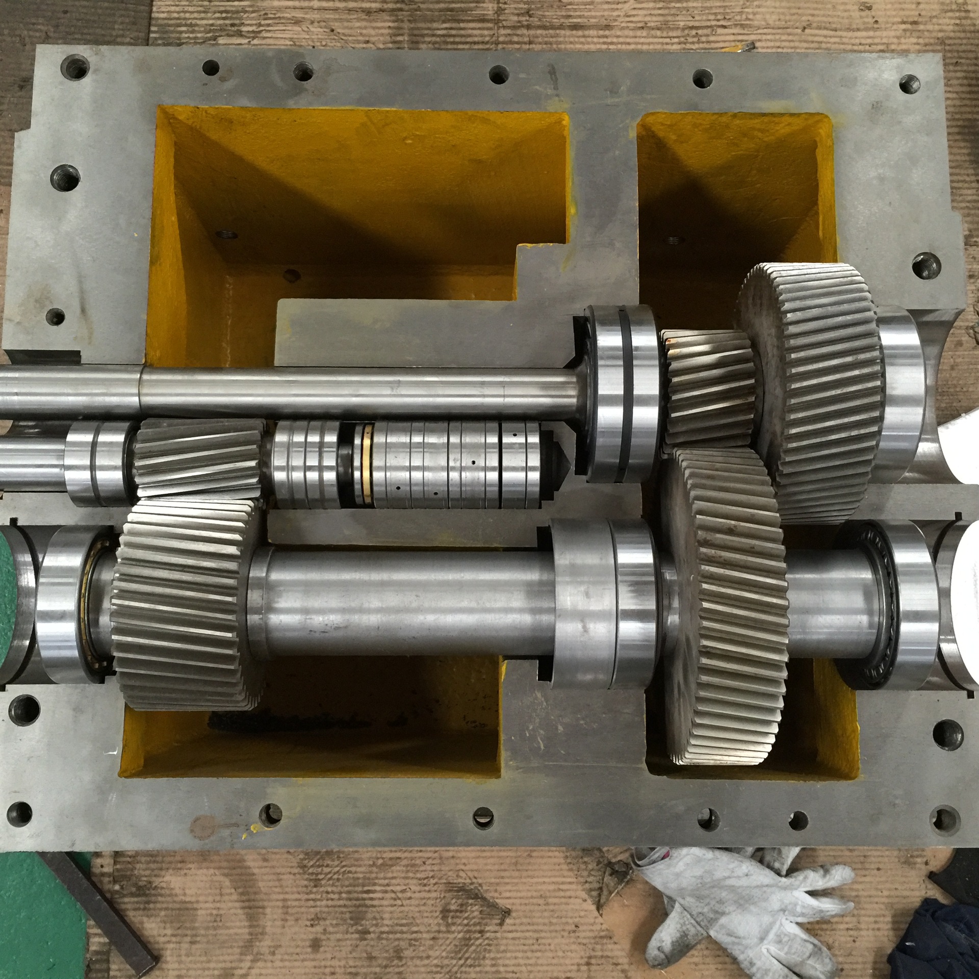 批发双螺杆挤出机齿轮箱,箱体,齿轮,轴承等配件