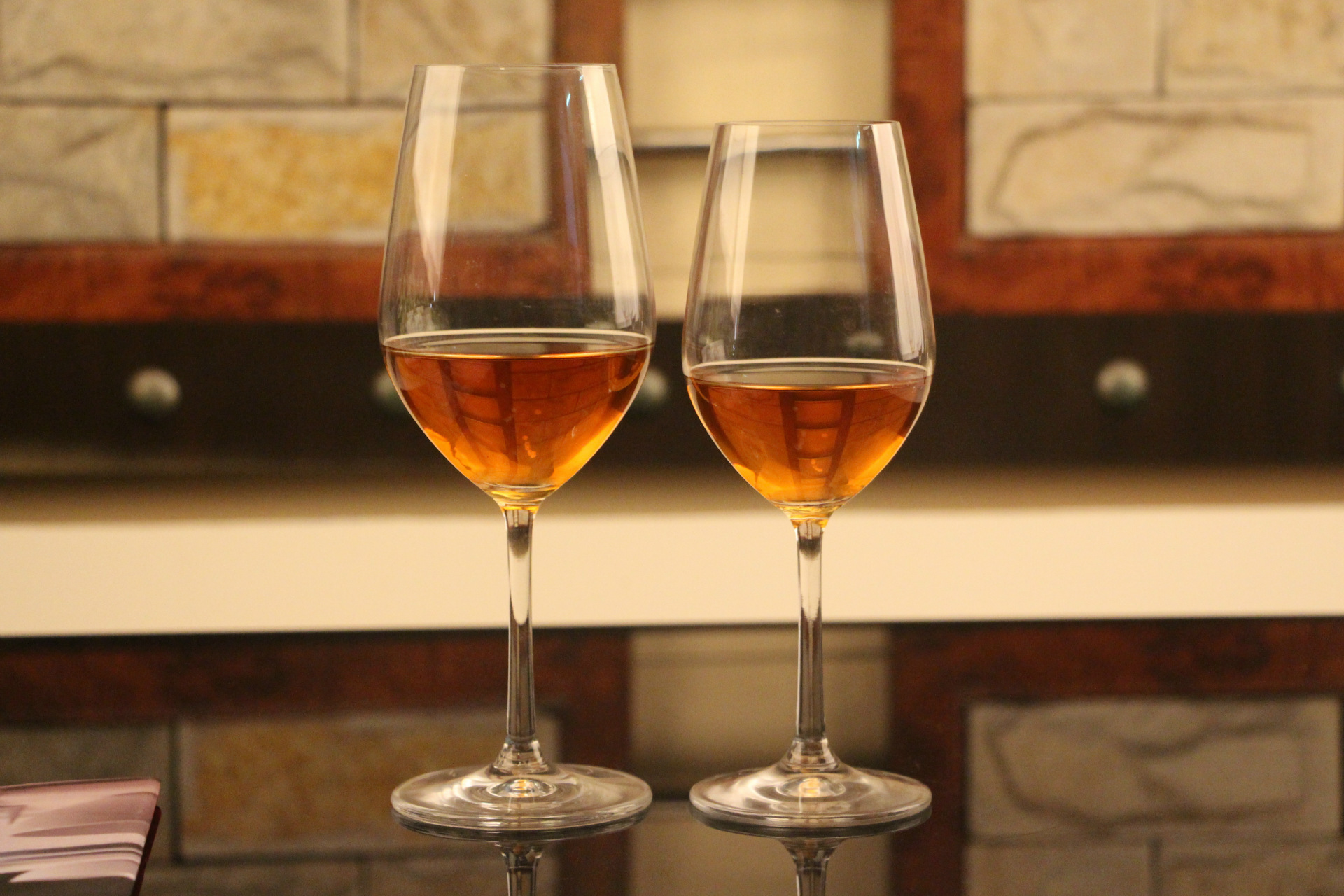 水晶玻璃红酒杯_水晶玻璃红酒杯 郁金香酒杯 高脚 酒商送礼必备 - 阿