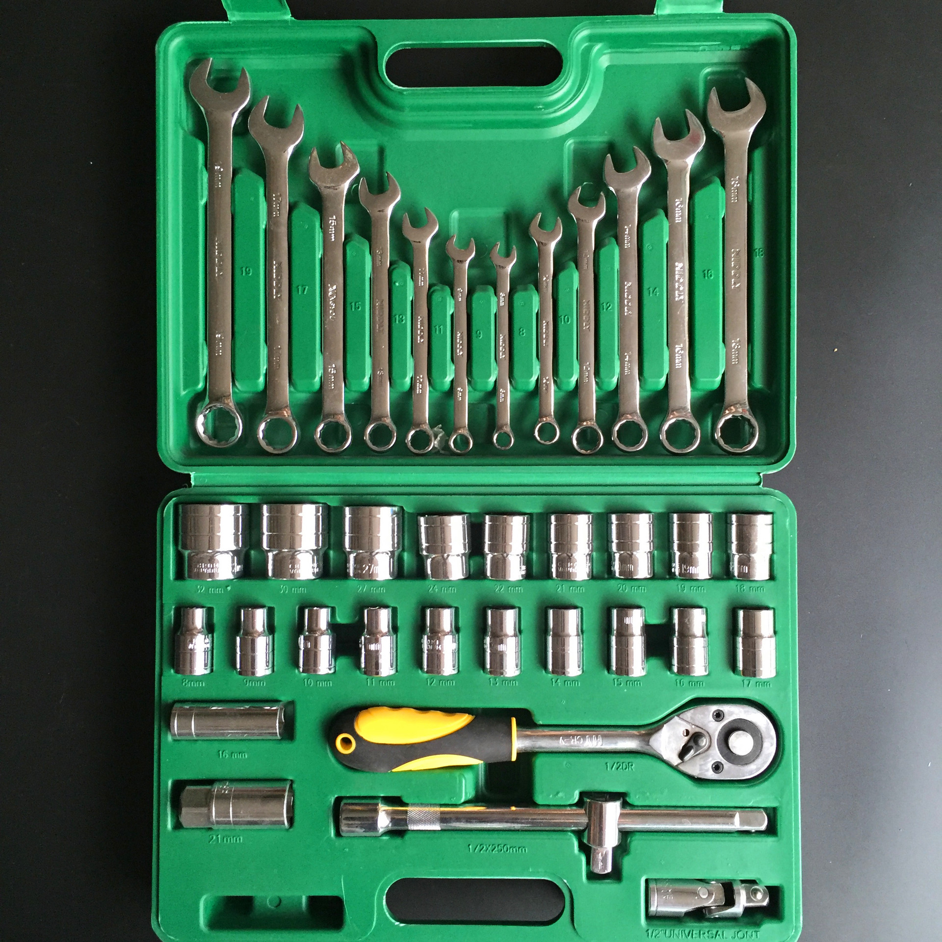 37件套筒扳手汽车维修机修套筒组合工具3