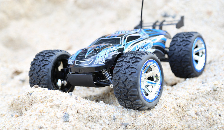 新奇达2.4g迅雷越野四驱45km越野大脚遥控车专业4dw12b攀爬遥控车