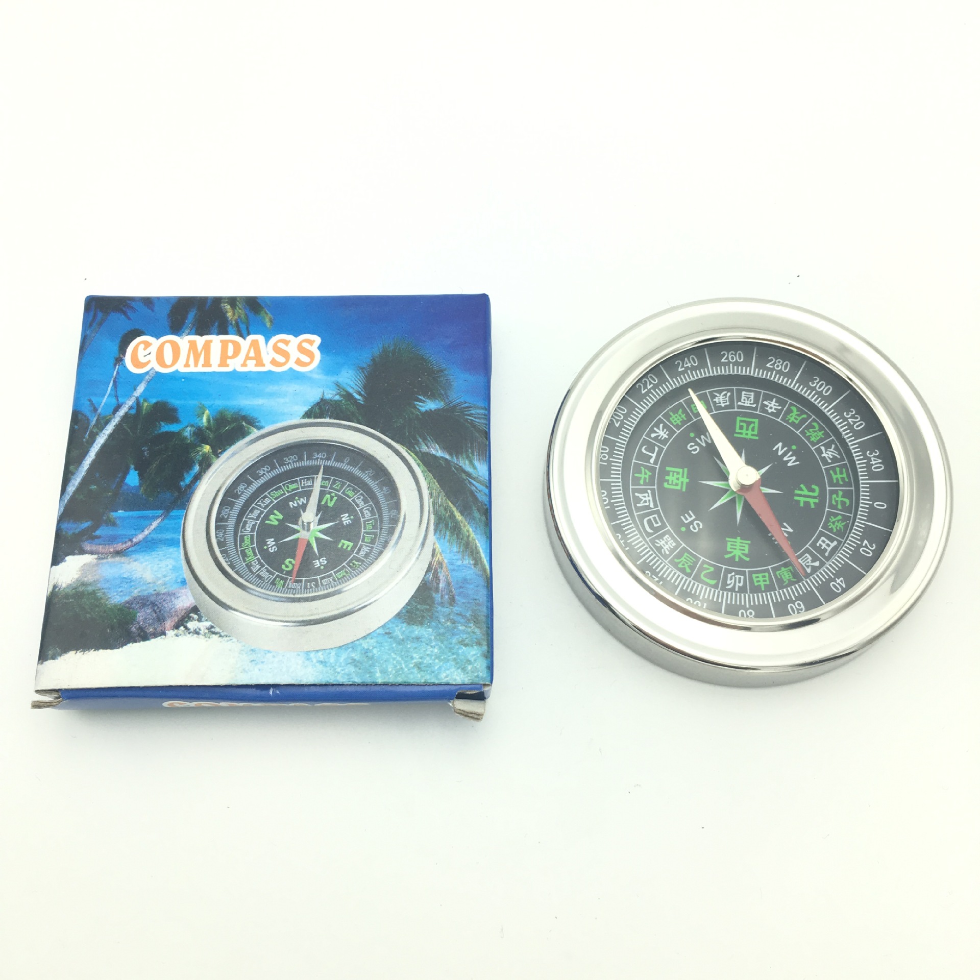 平放指南(北)针要等指针停止转动时,慢慢转动指南针,里面的表盘上的n