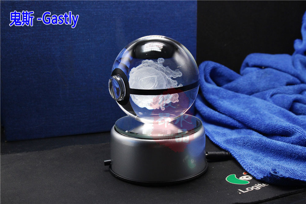 喷火龙3d内雕水晶球神奇宝贝精灵球模型家居装饰摆件摄影道具.