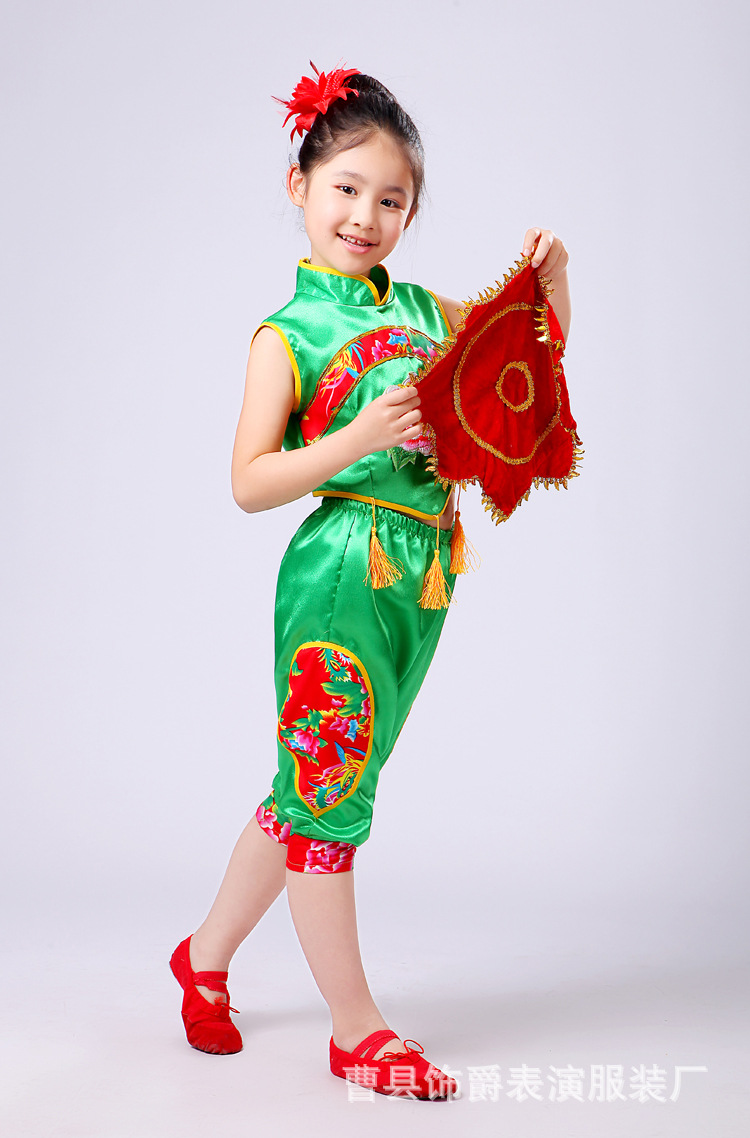 包邮六一新款儿童秧歌舞表演服女童古典中国民族风手绢扇子舞蹈服