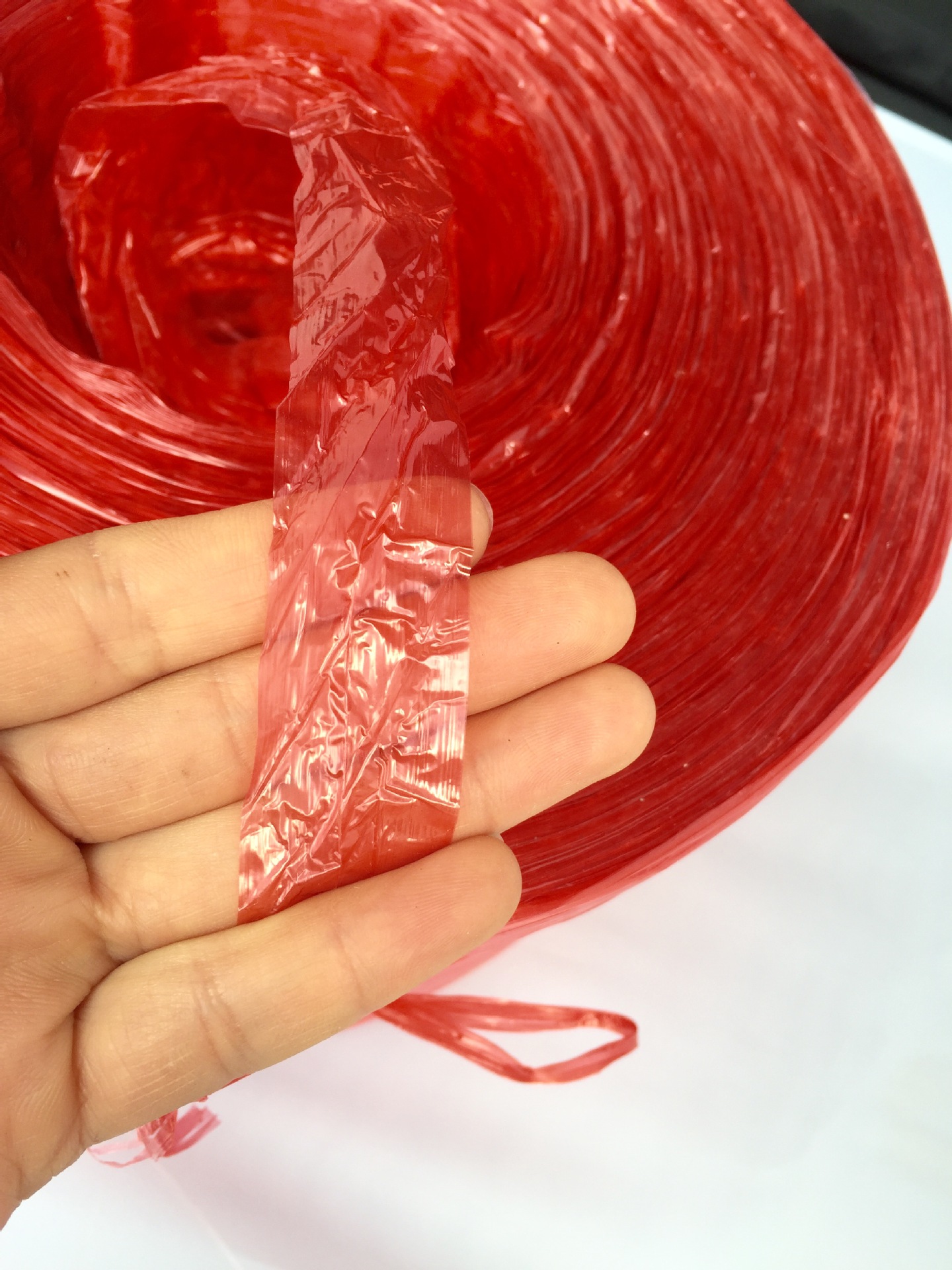 厂家直销抗磨损pp塑料绳 耐腐捆扎绳撕裂膜 家庭日用品捆绑编丝绳