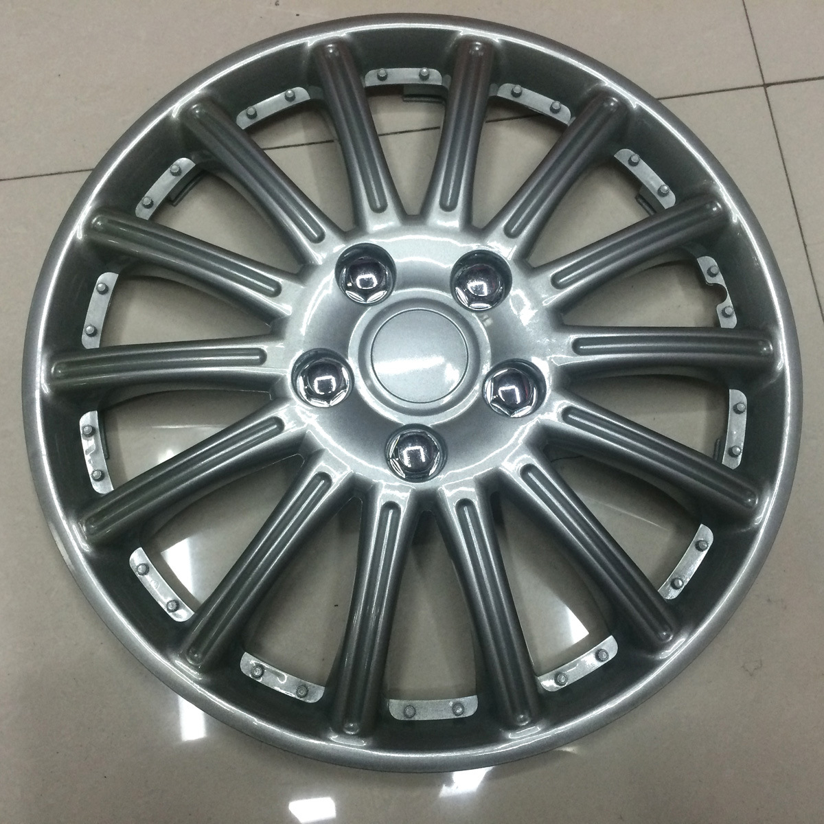 通用型汽车轮毂盖 汽车银色轮毂盖 汽车改装件 14寸