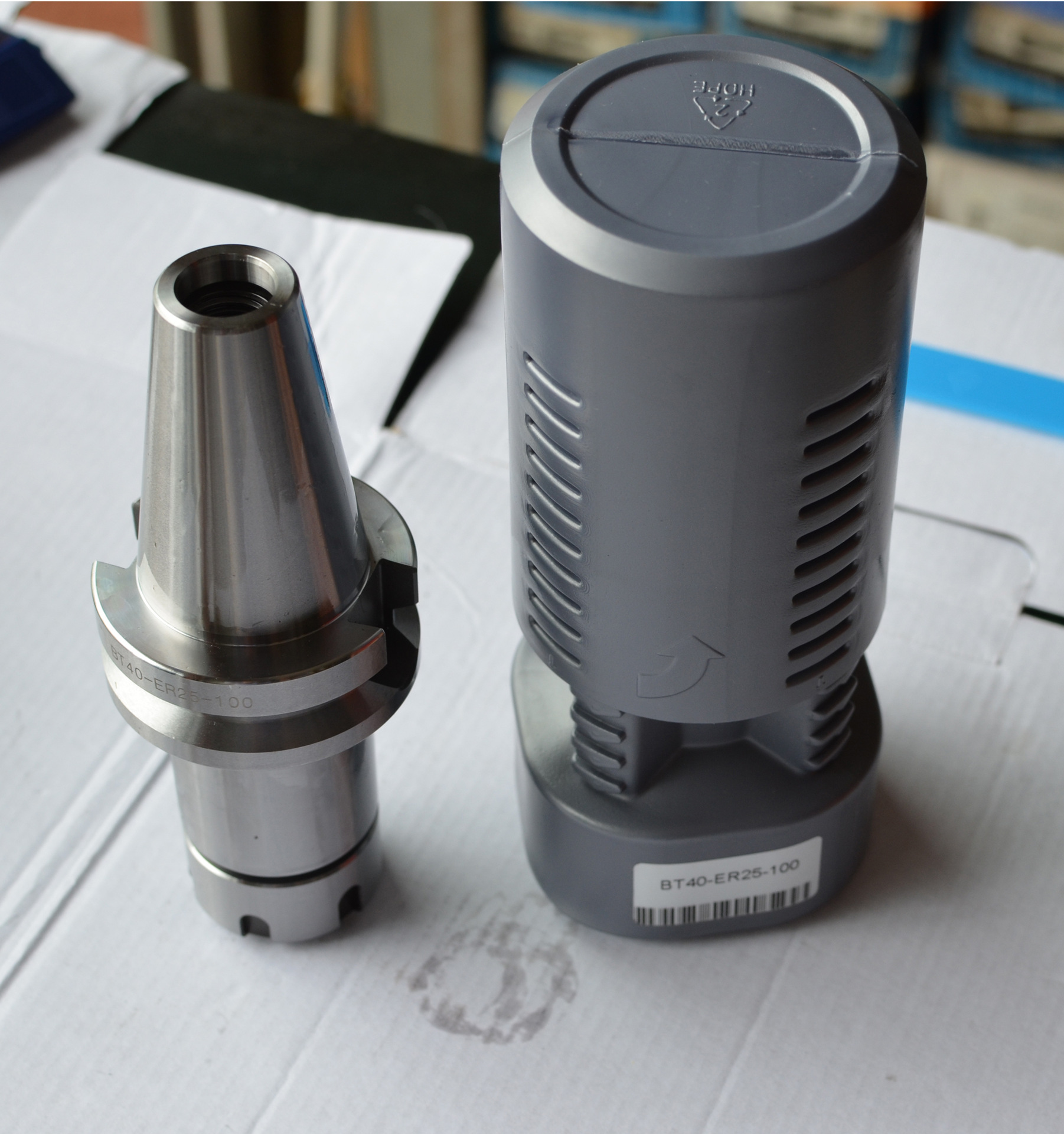 供应 bt40-er32-100 l数控刀柄高速高精全亮动平衡刀柄0.003