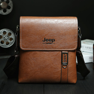 男士皮包单肩包男士包包斜跨包休闲商务真皮男包背包潮包