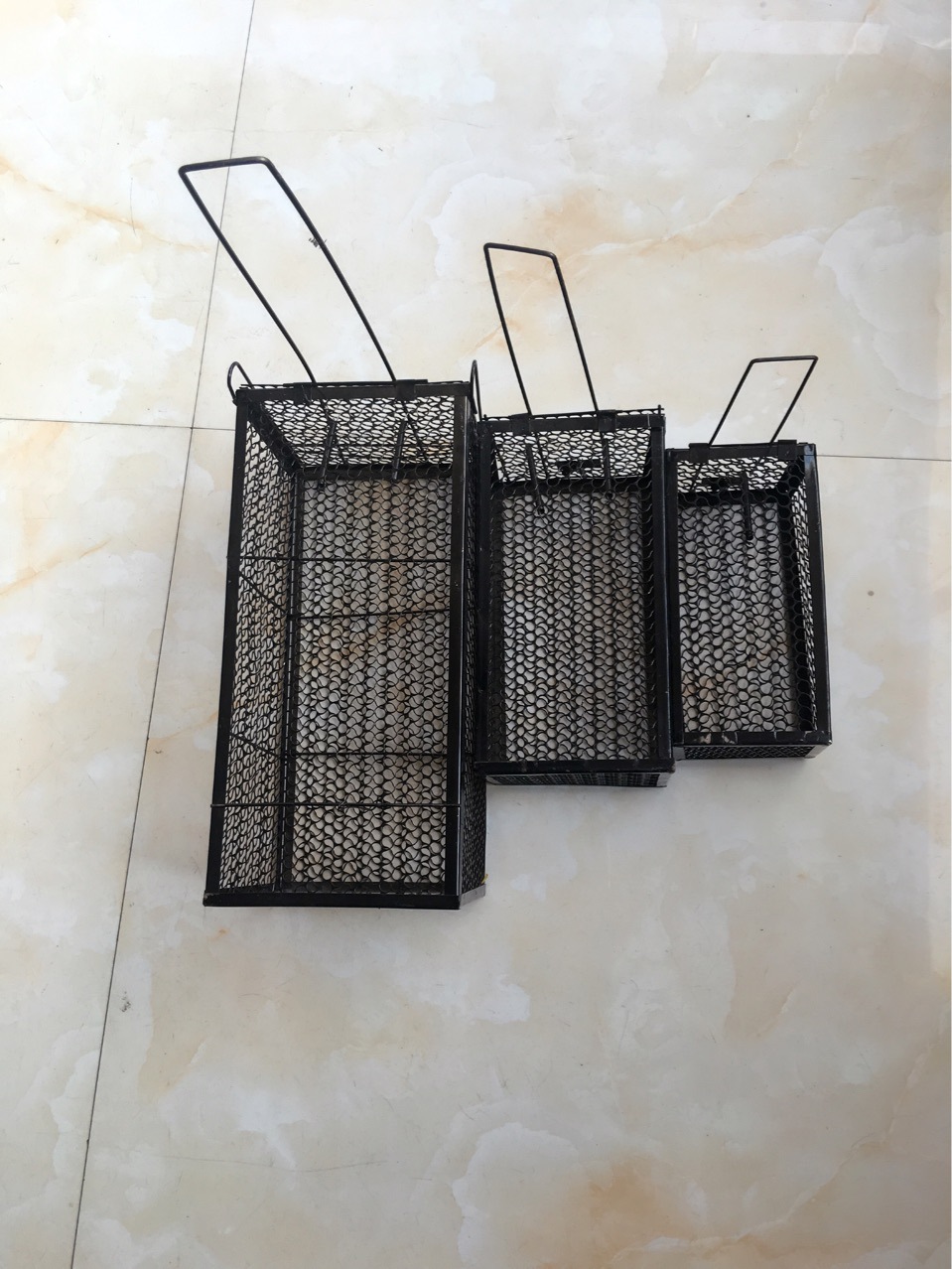 源头厂家老鼠笼鼠夹鼠板一元二元地摊货源大中小号鼠笼