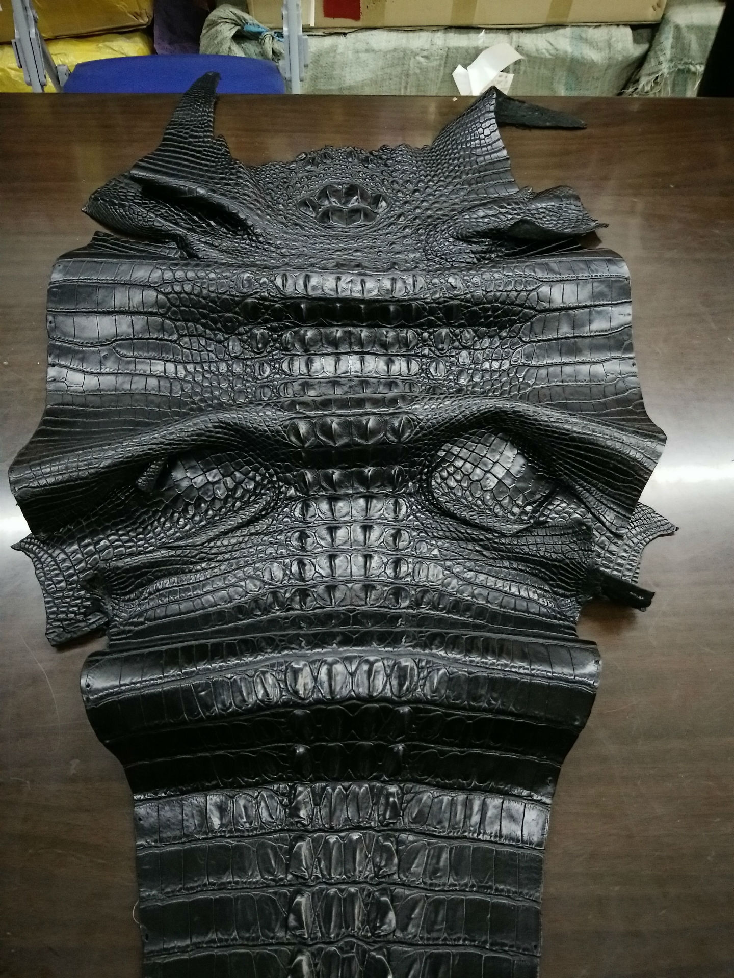 进口a级暹罗鳄鱼皮料 整张暹罗鳄鳄鱼皮高