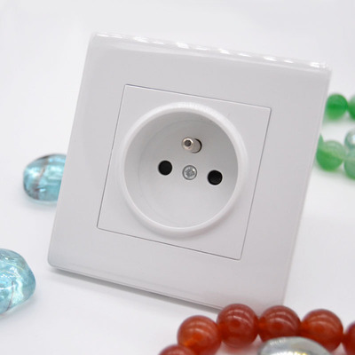 德标墙壁插座深插卡脚16a圆脚插新款白色可定制喷漆新款便宜热销