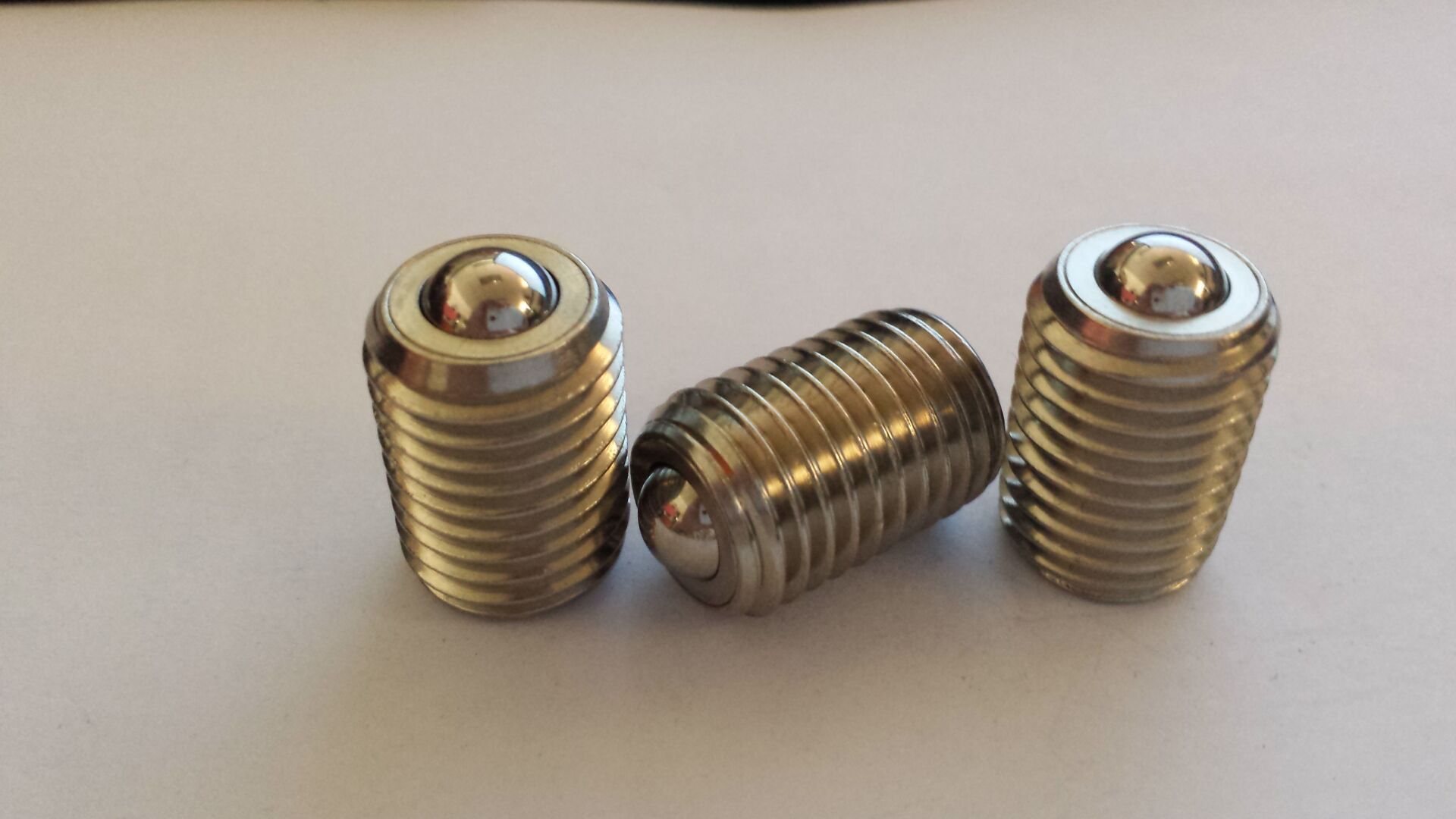 精销misumi系列滚动万向球螺丝之螺纹固定型钢珠滚轮bcsb8/10/12