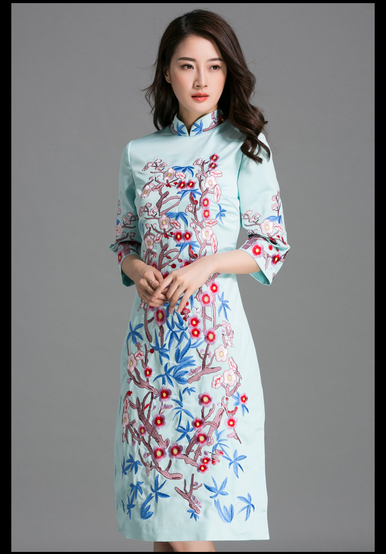 中国芒果产业网 芒果供应 2016秋季新款女装奢华宫廷风立领重工绣花