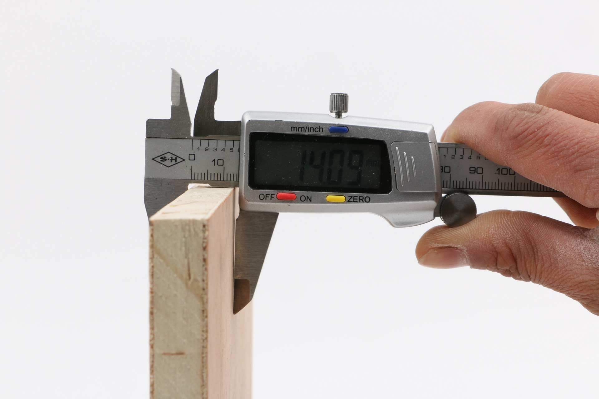 山东木工板大芯板全杨木芯 半圆轴细木工板马六甲小条木工板