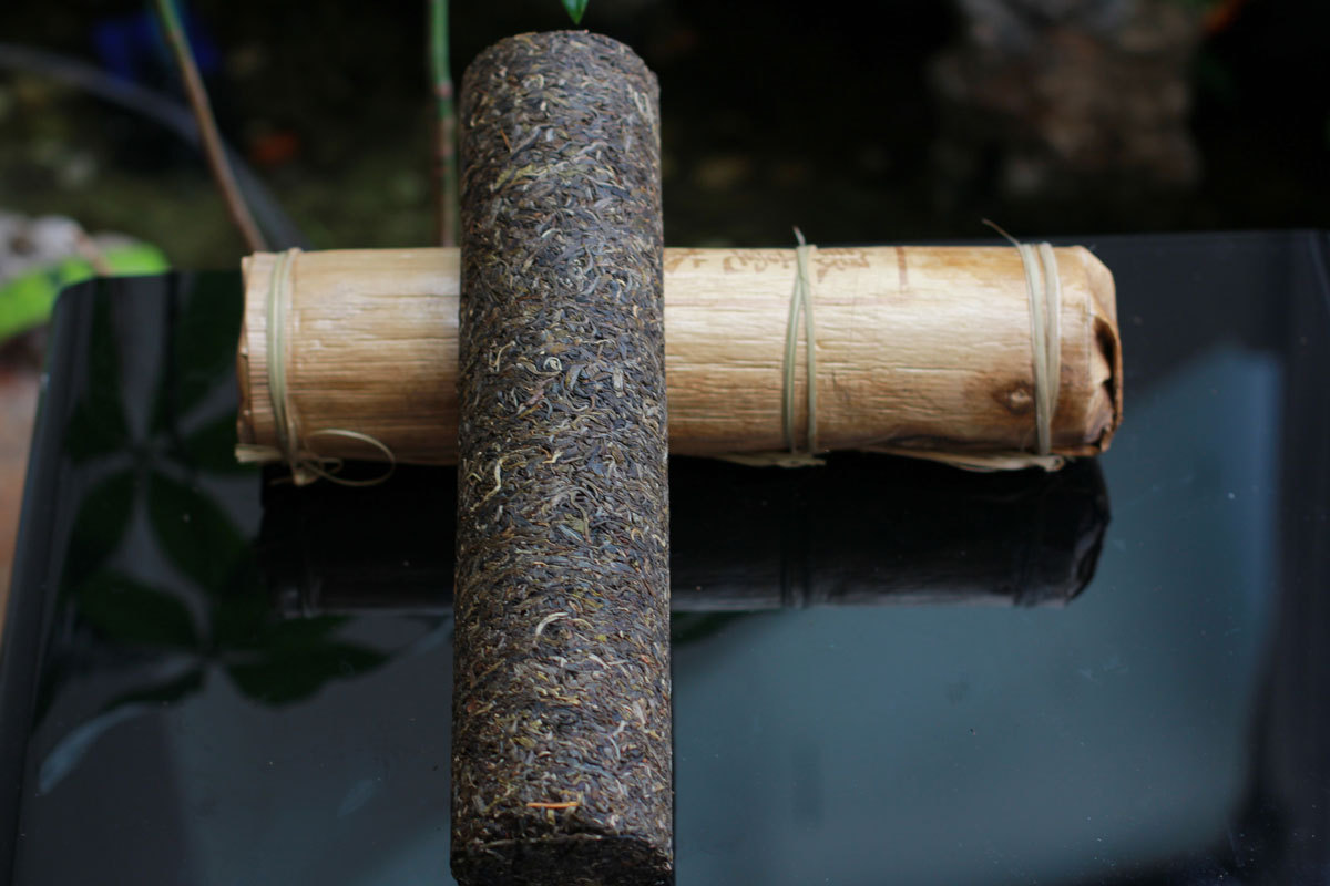 批发 云南普洱茶 银毫普洱茶 大树生茶 银毫茶柱 1000g 大树茶叶