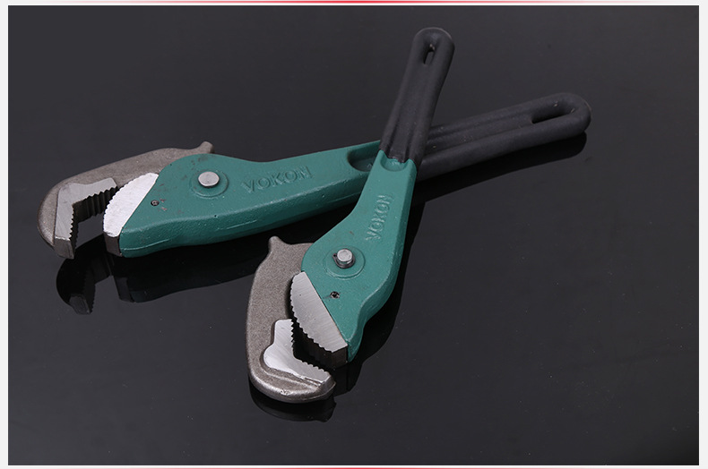 厂家直销管钳高碳钢多功能套筒扳手 省力沾塑快速管子钳