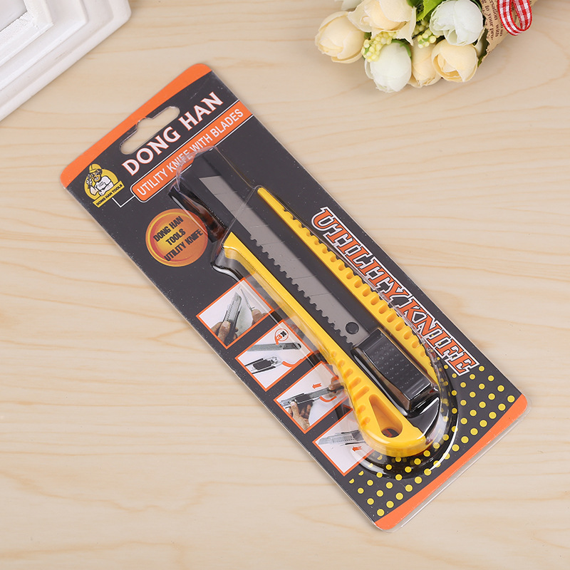 精品美工刀 大号美工刀 美工刀片 裁纸壁纸刀带刀片削铅笔刀批发