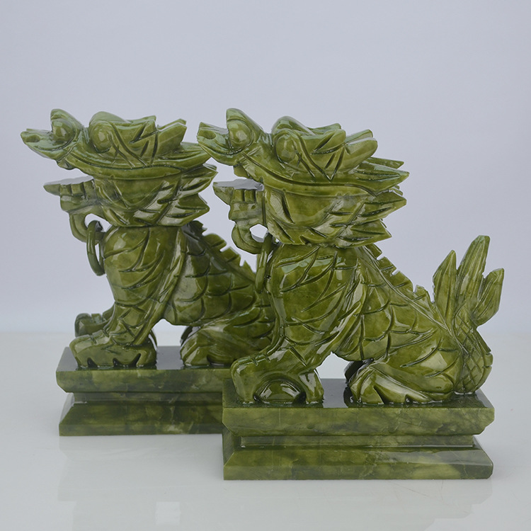 南玉麒麟摆件一对摆件客厅家居风水玉石摆件