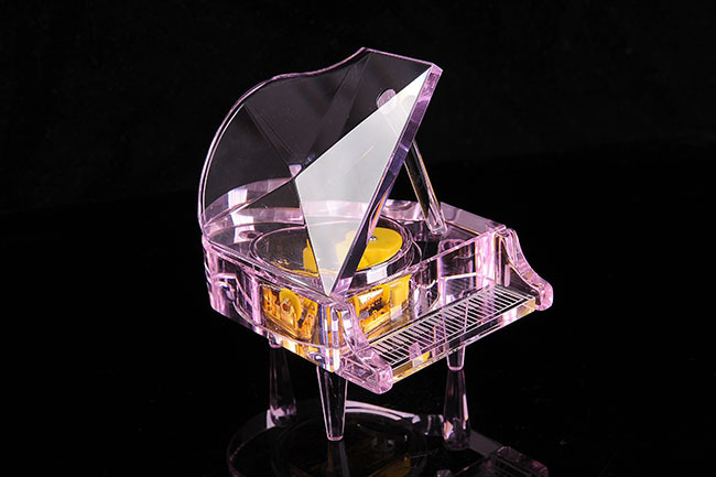 一件代发水晶钢琴音乐盒 情人节女朋友八音盒送女生闺蜜创意