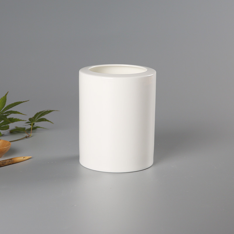 批发景德镇陶瓷器纯白色高档骨瓷笔筒办公学习礼品笔筒定制厂家