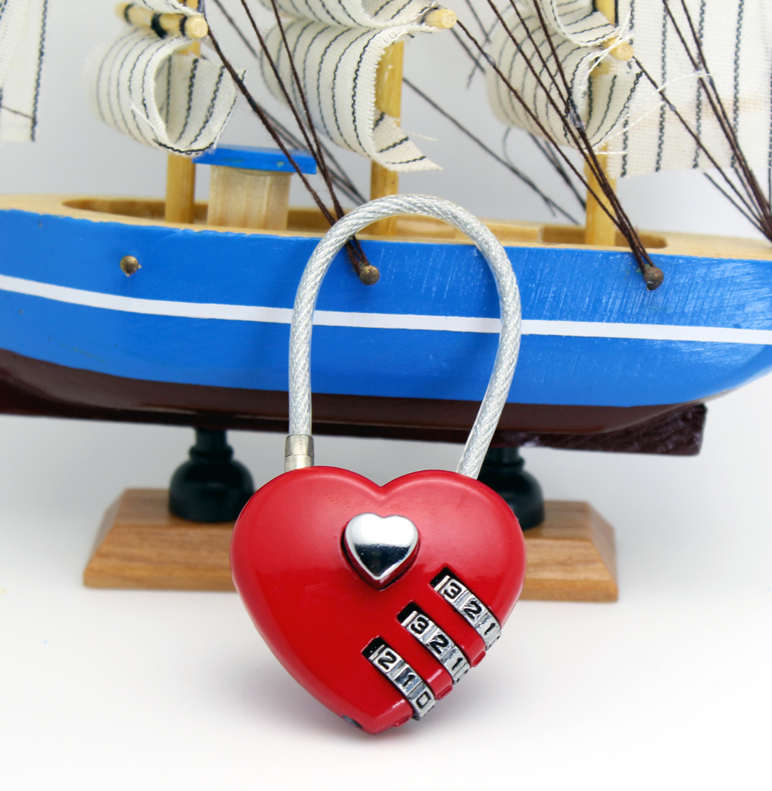 厂家直销 高档 钢丝促销爱心锁 金属密码锁 带钢丝心形密码锁