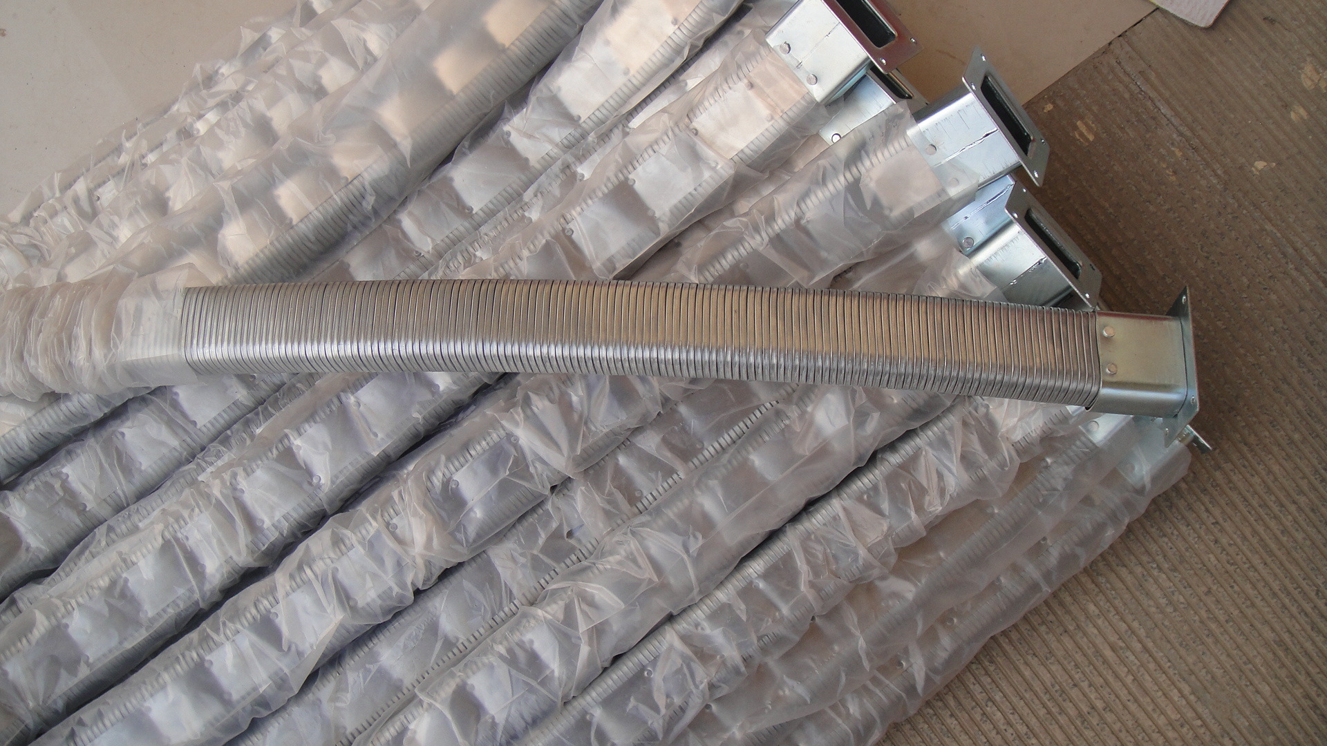 25*45 dgt型导管防护套,全封闭电缆保护套 耐弯曲保护套 带接头