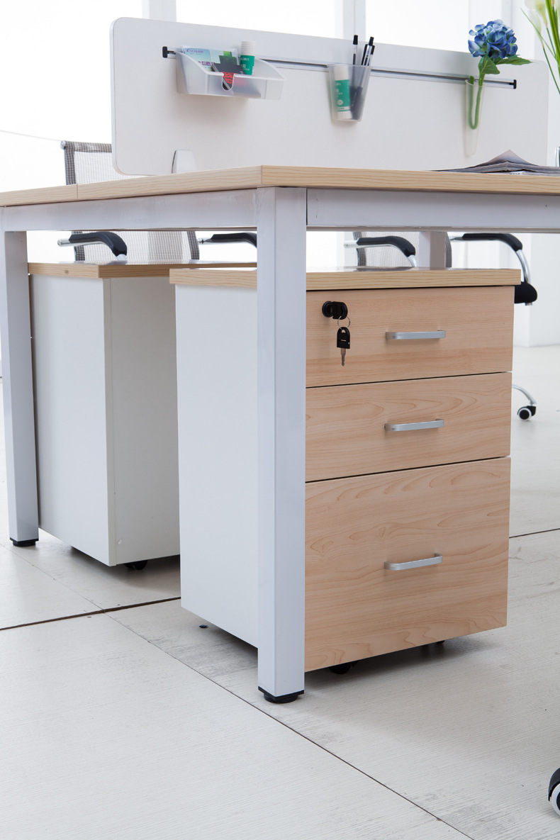 厂家定做时尚办公家具工作位4人位职员桌组合办公桌屏风卡位桌