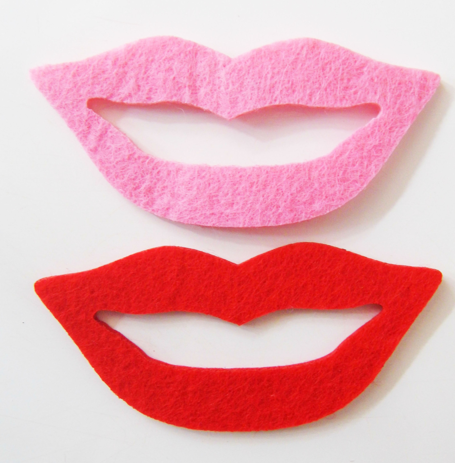 新款2毫米毛毡卡通大红色嘴唇布贴定做嘴巴贴饰家居厂家直销