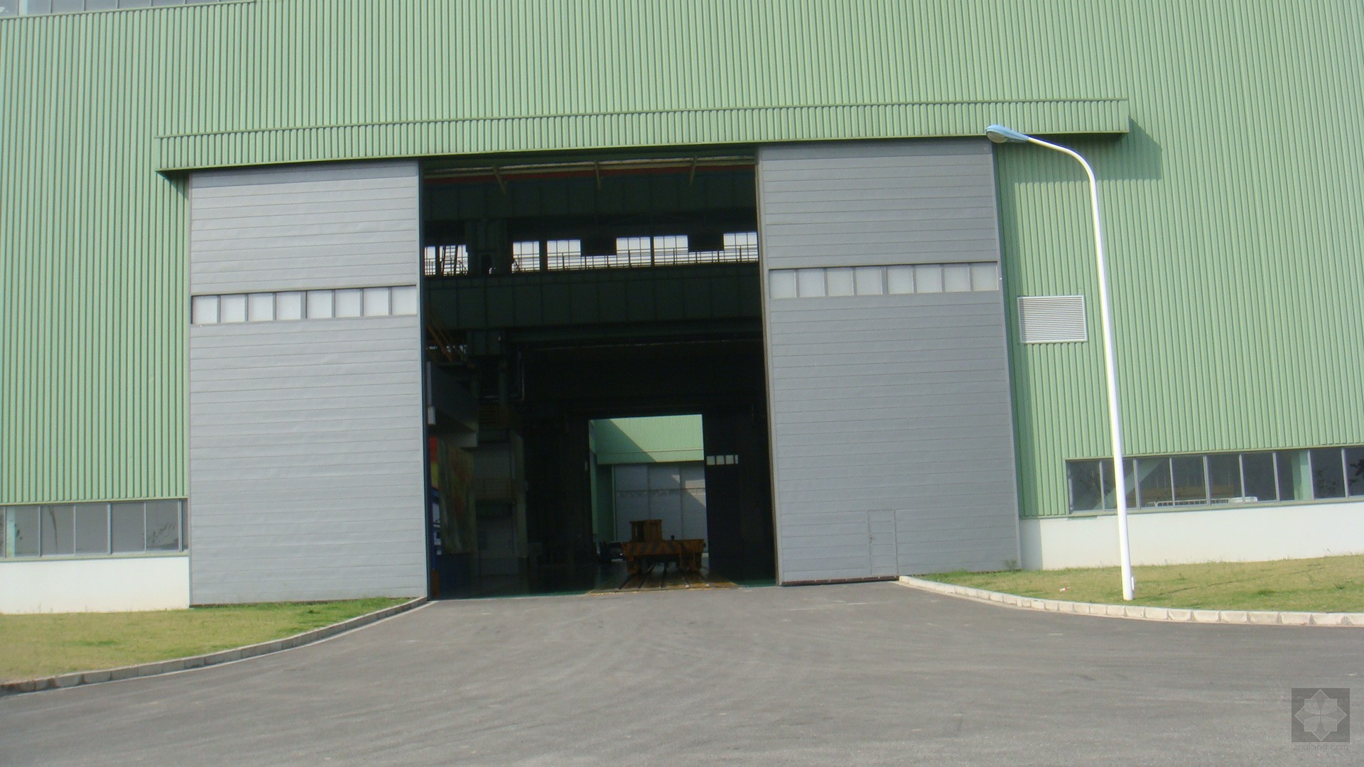 大型厂房电动平移门 工业平开门 电动感应工厂平移门 大铁门