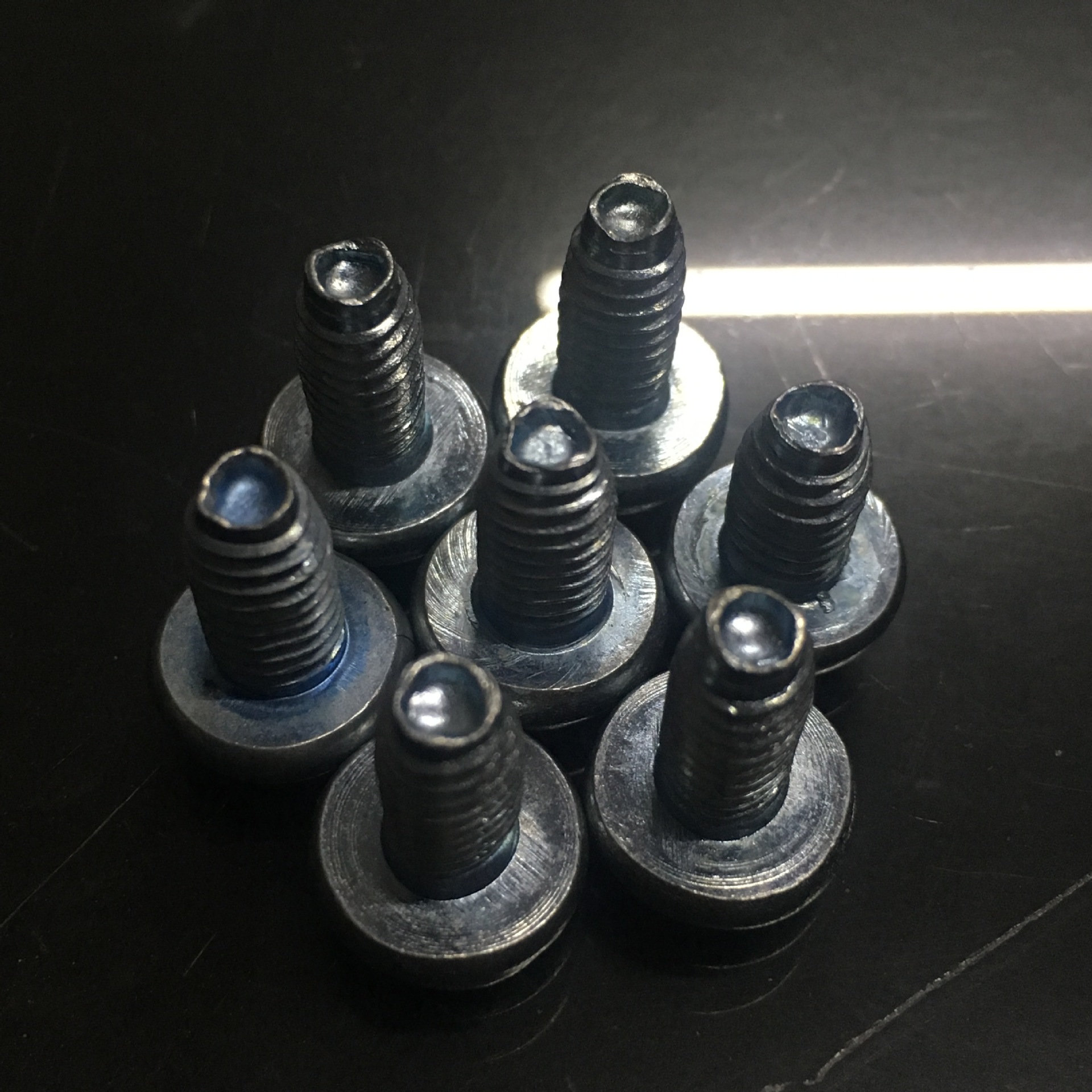 6560盘头三角螺丝 自锁螺丝 防松螺丝