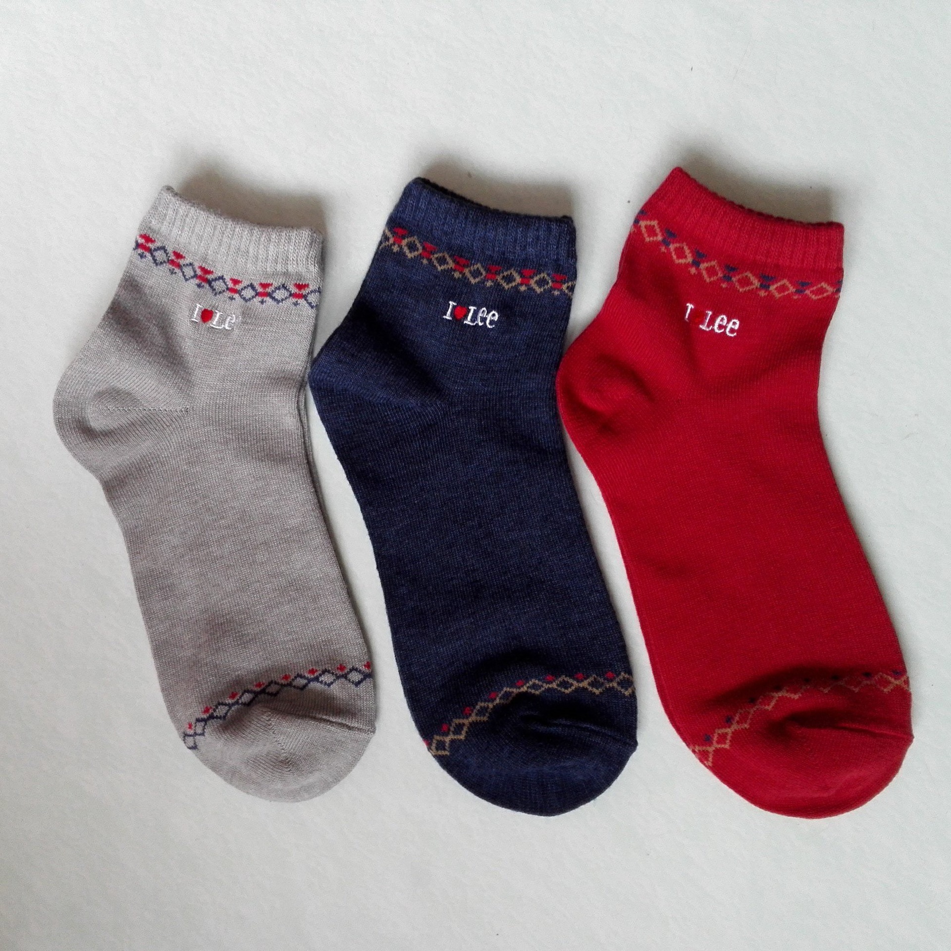 厂家直销 女士刺绣袜子 纯棉正品 爆款出售 库存批发