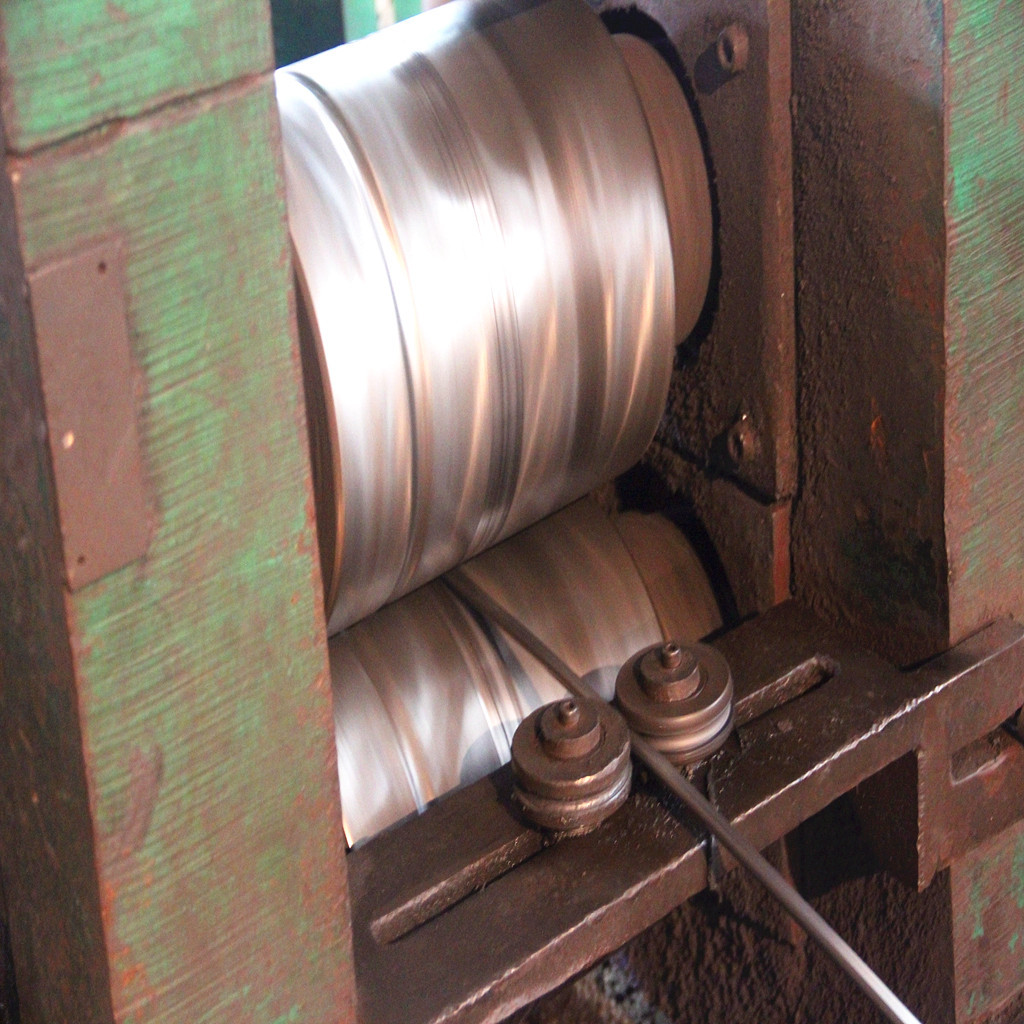 不锈钢压扁 方线加工 佛山厂家对外加工不锈钢压扁 退火 研磨