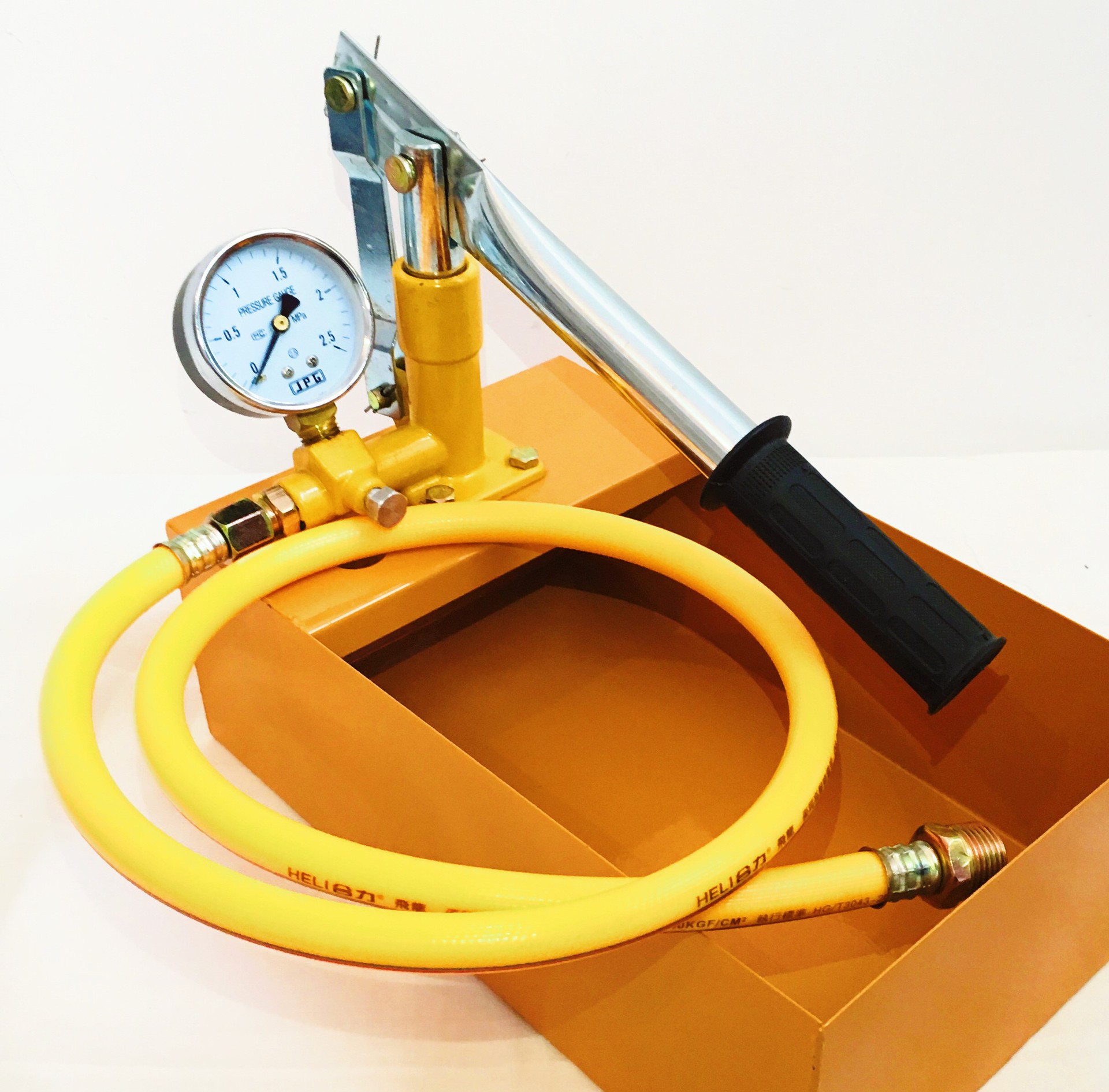 厂家直供25kg,40kg手动试压泵 压力泵 ppr水管检漏器测压泵