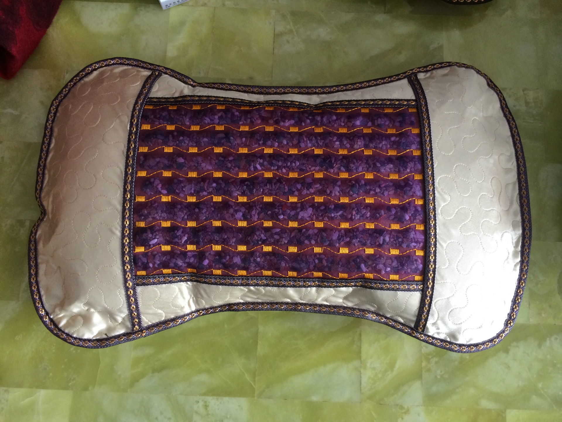 砡美人天然保健玉石枕玉石药枕玉石茶叶枕