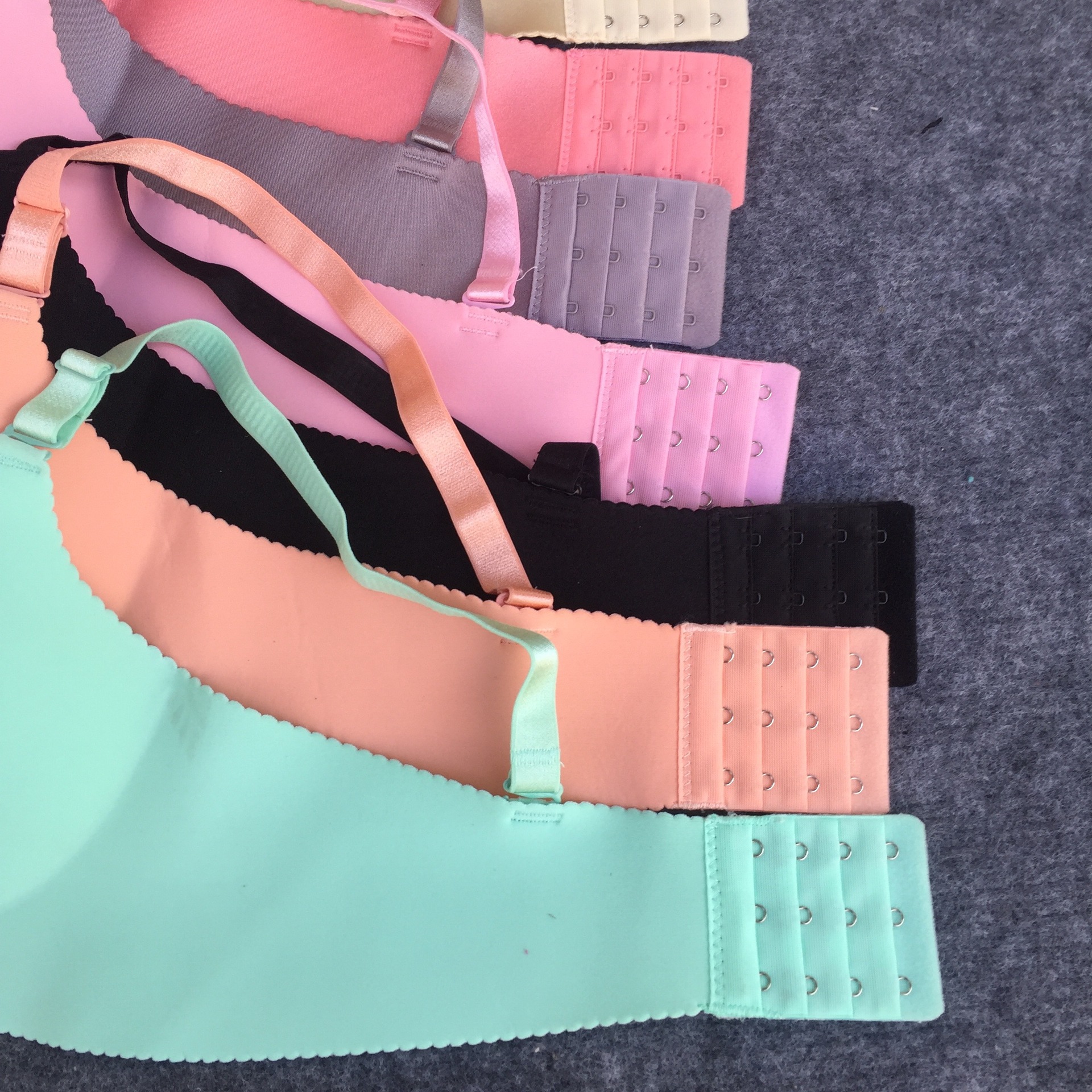 无痕性感舒适一片式文胸纯色光面印花无钢圈调整型胸罩