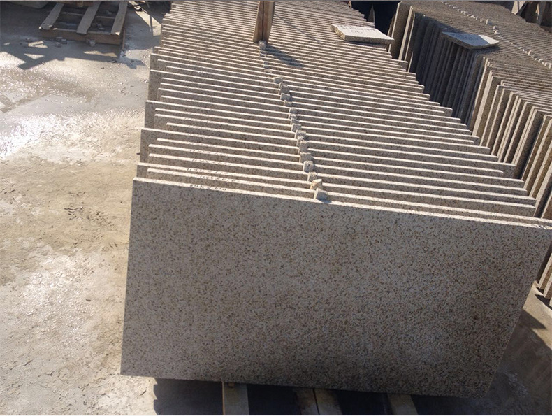 细凿面外挂黄锈石绣石 g682细凿面黄锈石花岗岩 锈石黄花岗石