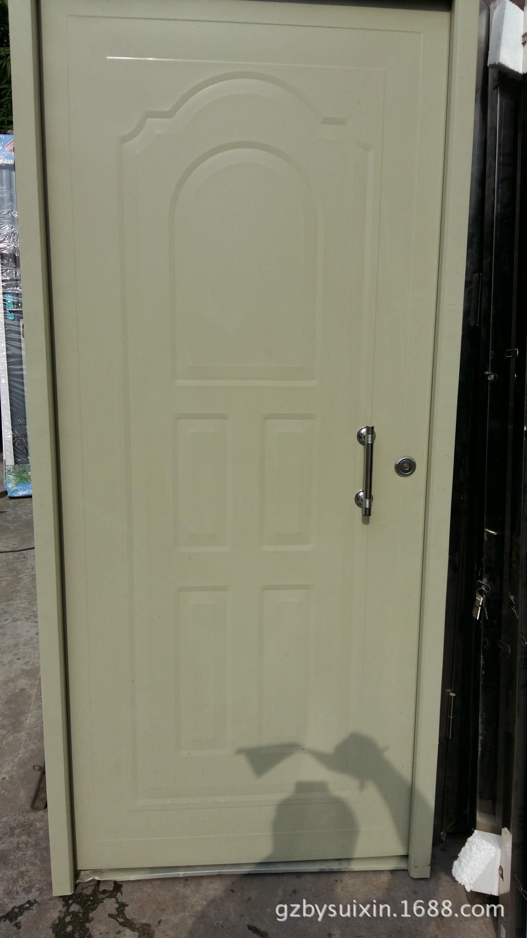 广州直销隔墙 铁门0.9x2米 米白色防