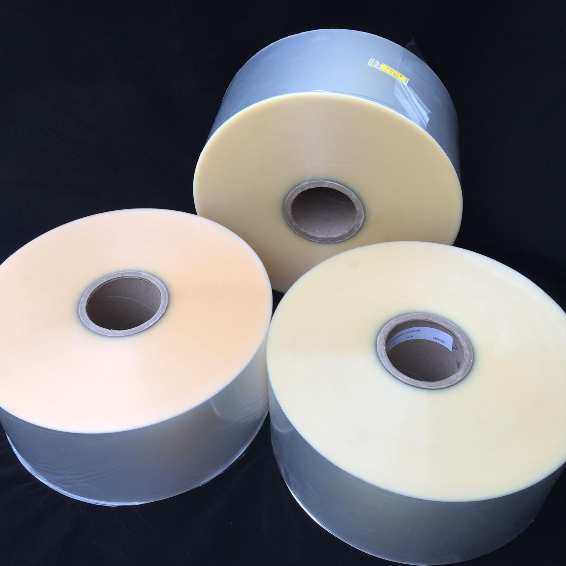 定制三维包装膜自动卷膜 热封膜 塑料透明膜包装包装材料烟膜opp