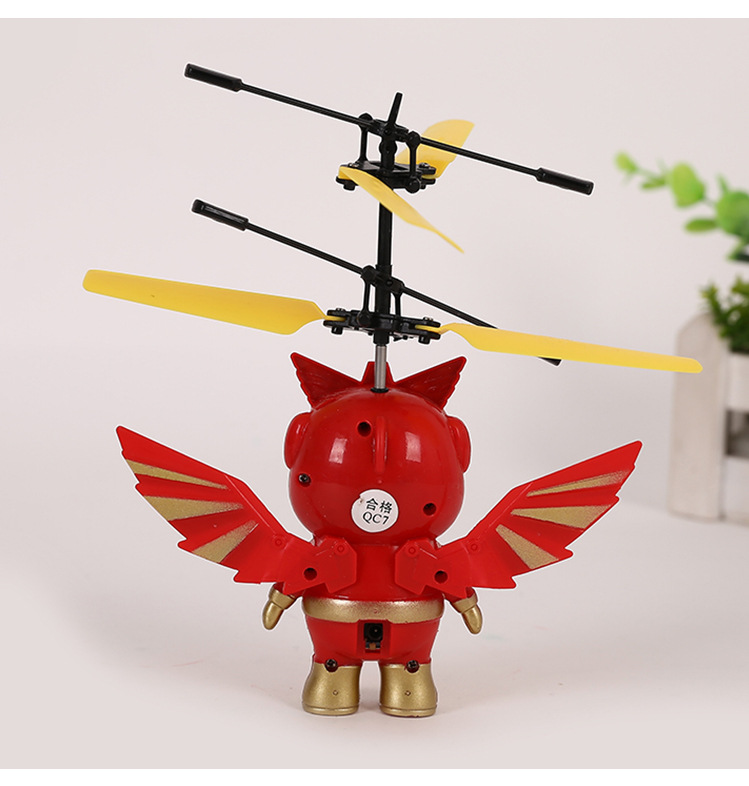 卡通感应飞行器 猪猪侠の囧冏之旅新奇特玩具 跑江湖地摊热卖玩具