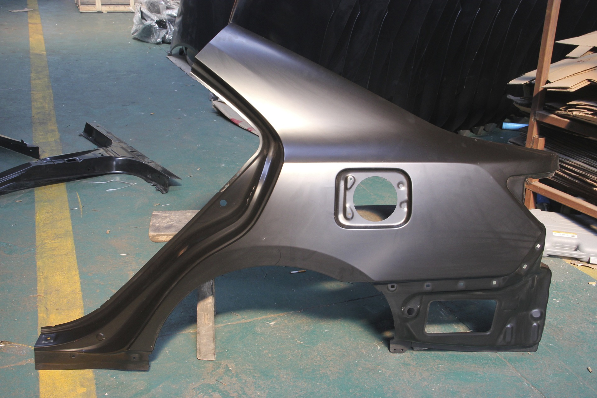 丰田凯美瑞-叶子板